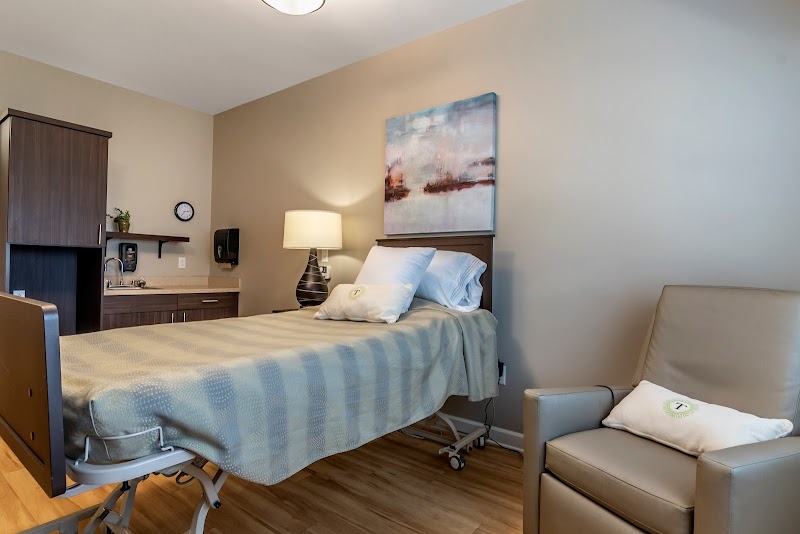 STRATFORD COMMONS REHAB & HEALTH CARE CENTER nursing home in OVERLAND PARK, KS - Photo 3 of 5