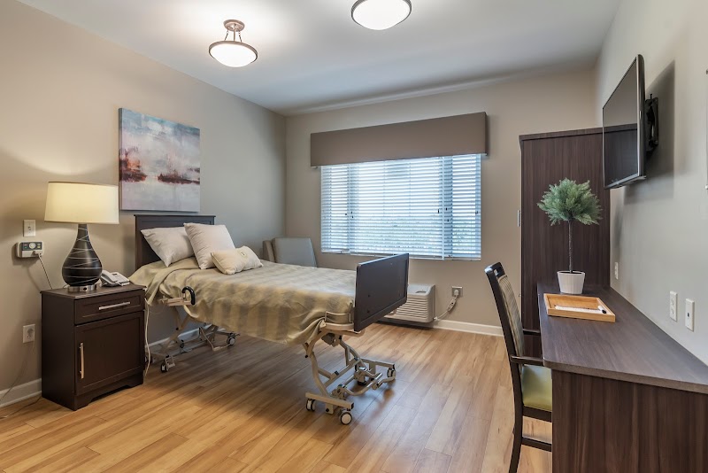 STRATFORD COMMONS REHAB & HEALTH CARE CENTER nursing home in OVERLAND PARK, KS - Photo 4 of 5