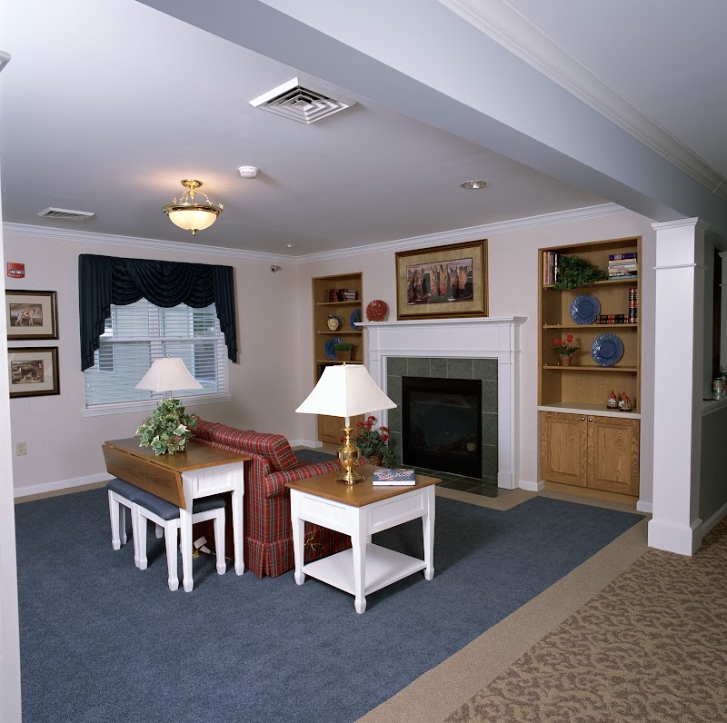 FRANCISCAN HEALTH CARE CENTER nursing home in LOUISVILLE, KY - Photo 4 of 10