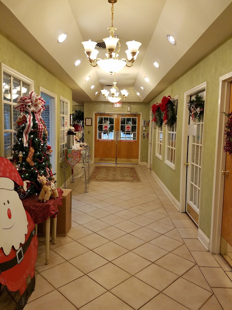 KNOTT COUNTY HEALTH AND REHABILITATION CENTER nursing home in HINDMAN, KY - Photo 4 of 8