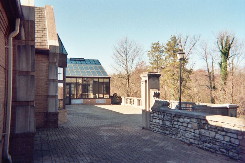 CHEROKEE PARK REHABILITATION nursing home in Louisville, KY - Photo 4 of 5