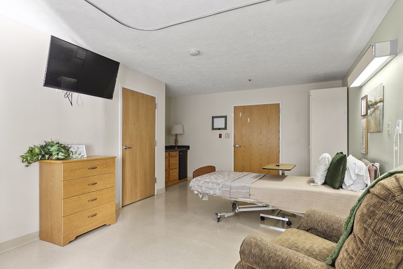 Oakmont Manor nursing home in FLATWOODS, KY - Photo 4 of 5