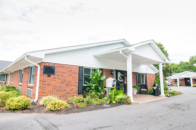 Harrodsburg Health & Rehabilitation Center nursing home in Harrodsburg, KY - Photo 2 of 9