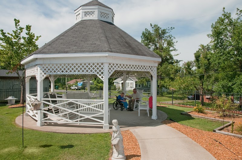 LIFE CARE CENTER OF LA CENTER nursing home in LA CENTER, KY - Photo 4 of 10
