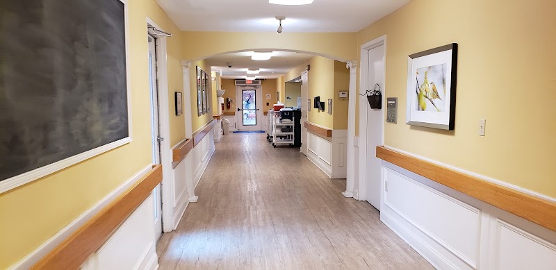 Hermitage Care and Rehabilitation Center nursing home in Owensboro, KY - Photo 2 of 9