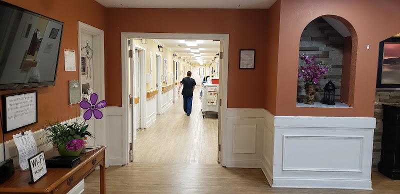 Hermitage Care and Rehabilitation Center nursing home in Owensboro, KY - Photo 5 of 9