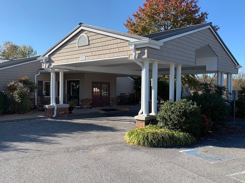 RIVER'S BEND RETIREMENT COMMUNITY nursing home in KUTTAWA, KY - Photo 2 of 5