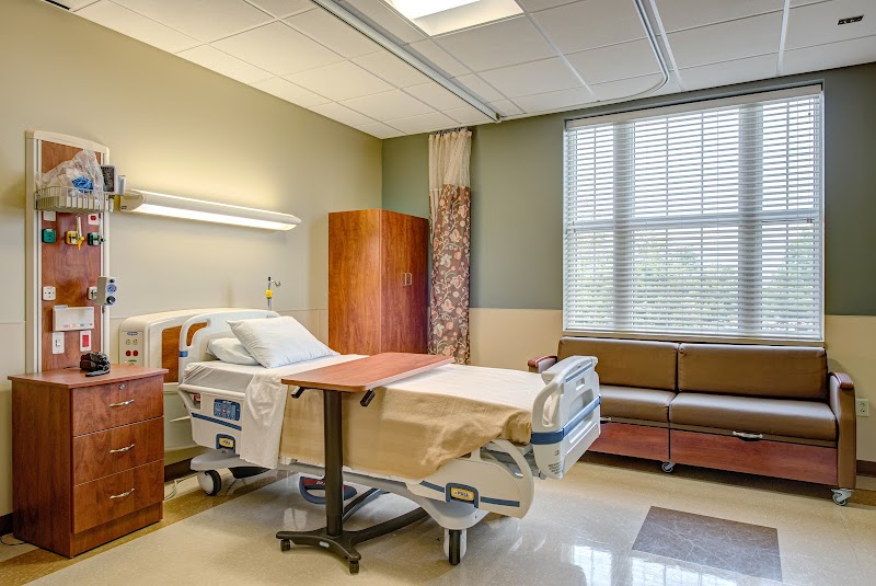 CARDINAL HILL SKILLED REHABILITATION UNIT nursing home in LEXINGTON, KY - Photo 4 of 10