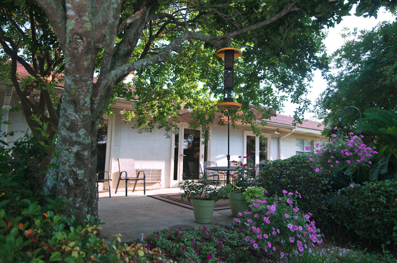 Twin Oaks Nursing Home nursing home in LAPLACE, LA - Photo 3 of 5