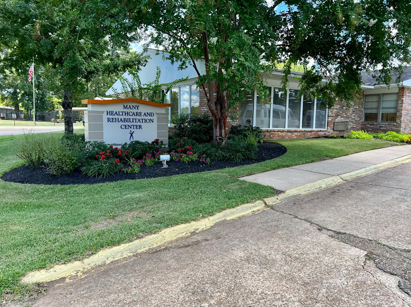 Many Healthcare and Rehabilitation Center nursing home in Many, LA - Photo 3 of 5