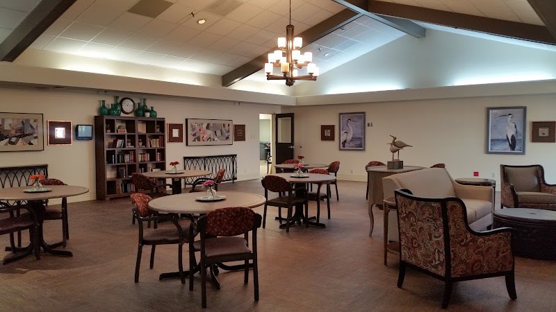 FLANNERY OAKS GUEST HOUSE nursing home in BATON ROUGE, LA - Photo 3 of 5