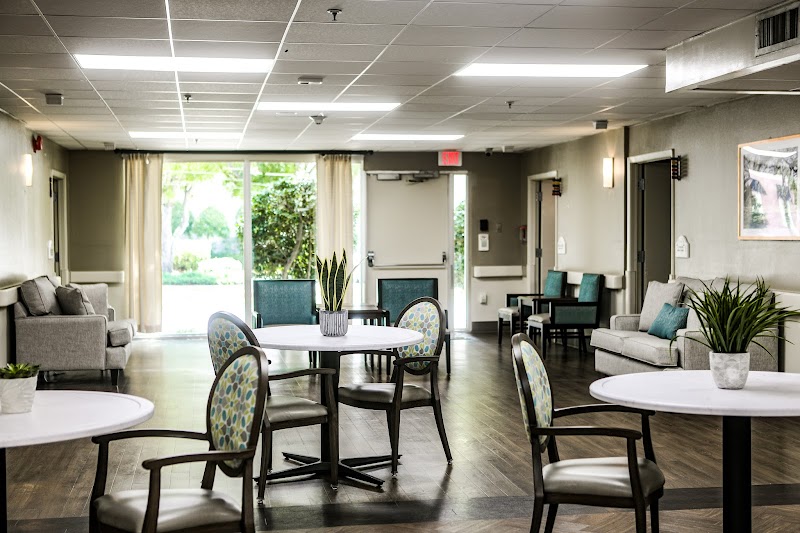 Colonial Oaks Living Center nursing home in METAIRIE, LA - Photo 2 of 5