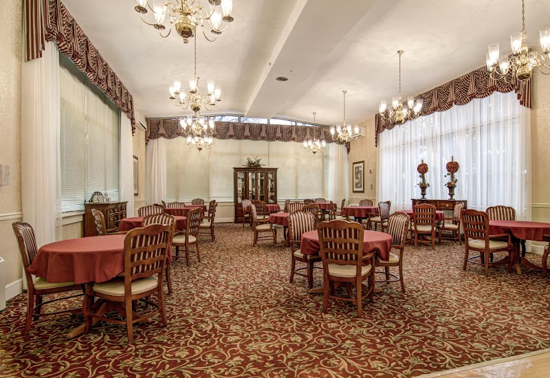 AUTUMN LAKE HEALTHCARE AT CHEVY CHASE nursing home in CHEVY CHASE, MD - Photo 5 of 5