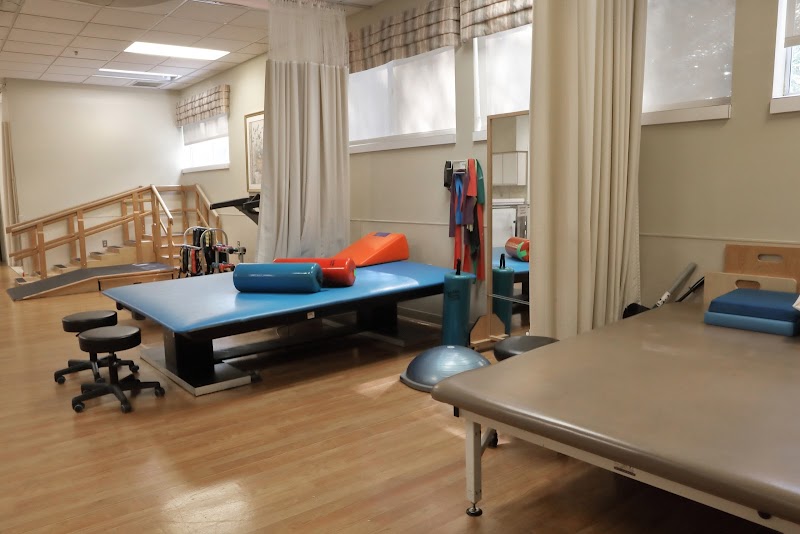 COMPLETE CARE AT SEVERNA PARK LLC nursing home in SEVERNA PARK, MD - Photo 4 of 5