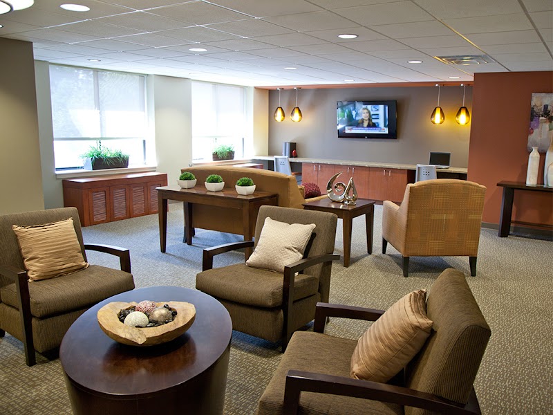 ELLICOTT CITY HEALTHCARE CENTER nursing home in ELLICOTT CITY, MD - Photo 2 of 5