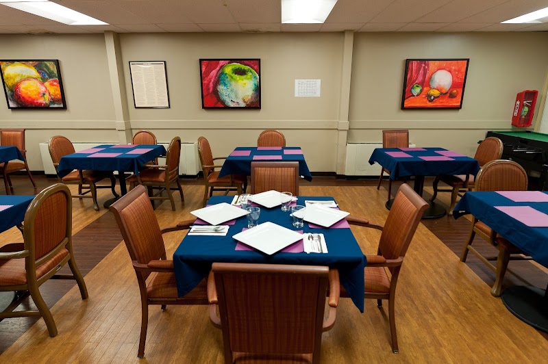AUTUMN LAKE HEALTHCARE AT BRIDGEPARK nursing home in BALTIMORE, MD - Photo 2 of 5