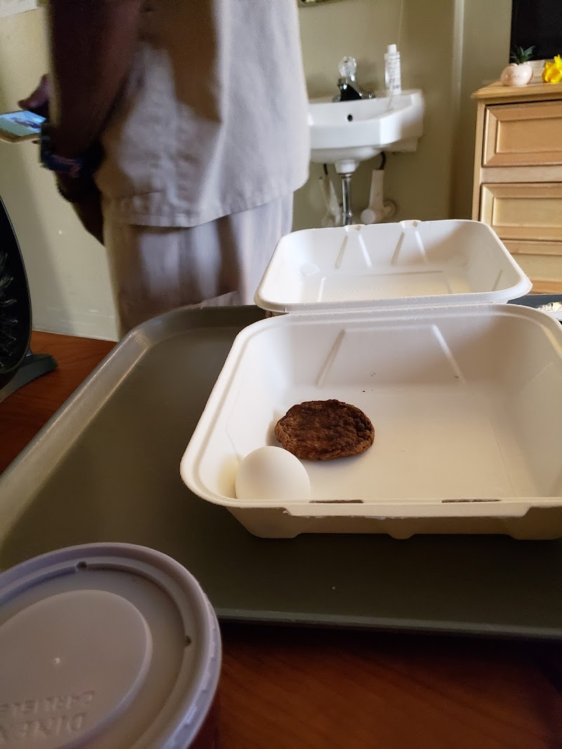 CLINTON HEALTHCARE  CENTER nursing home in CLINTON, MD - Photo 3 of 5