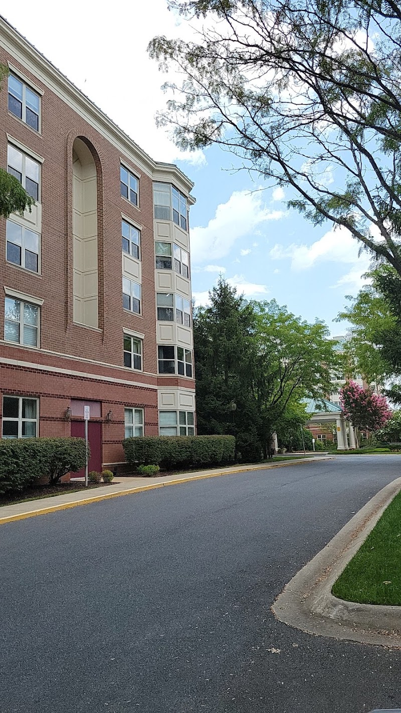 MAPLEWOOD PARK PLACE nursing home in BETHESDA, MD - Photo 2 of 8