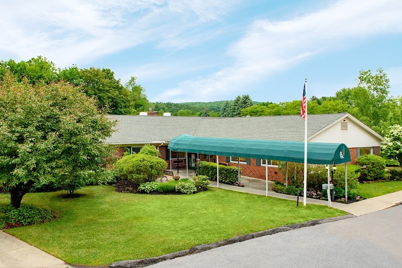 LIFE CARE CENTER OF LEOMINSTER nursing home in LEOMINSTER, MA - Photo 2 of 5