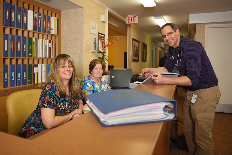 LIFE CARE CENTER OF LEOMINSTER nursing home in LEOMINSTER, MA - Photo 5 of 5
