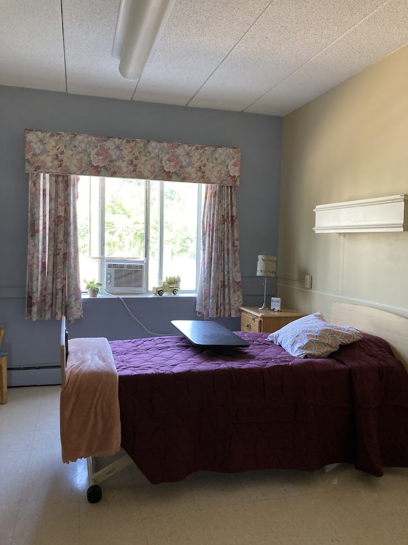 BEAR MOUNTAIN AT WORCESTER nursing home in WORCESTER, MA - Photo 5 of 5