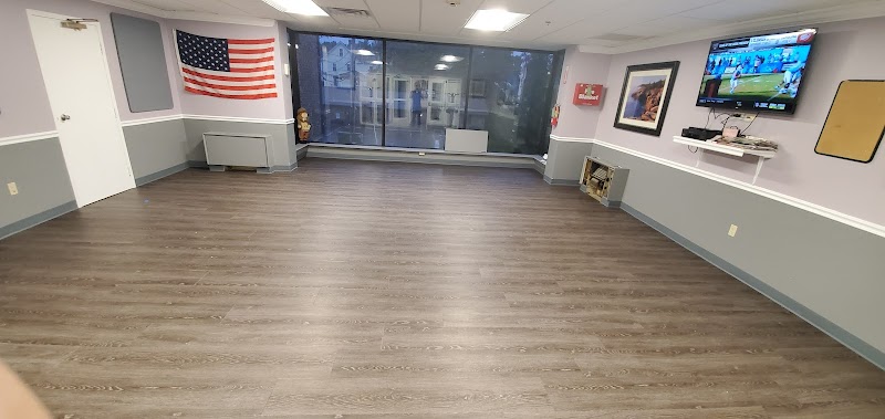 MAPLEWOOD CENTER nursing home in AMESBURY, MA - Photo 5 of 5