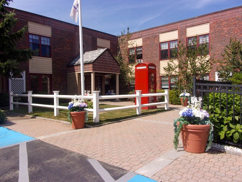 Brandon Woods of Dartmouth nursing home in SOUTH DARTMOUTH, MA - Photo 2 of 4