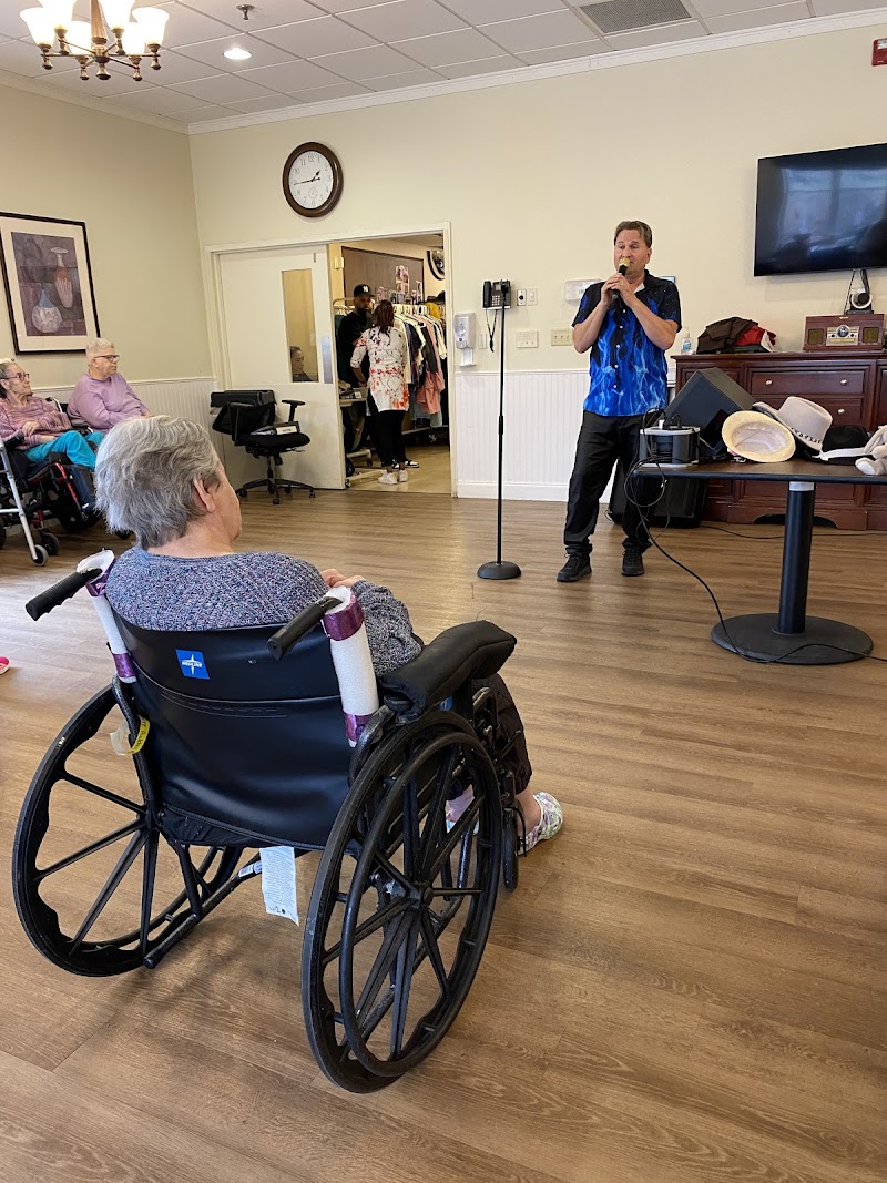 VANTAGE AT  HAMPDEN LLC nursing home in HAMPDEN, MA - Photo 3 of 5