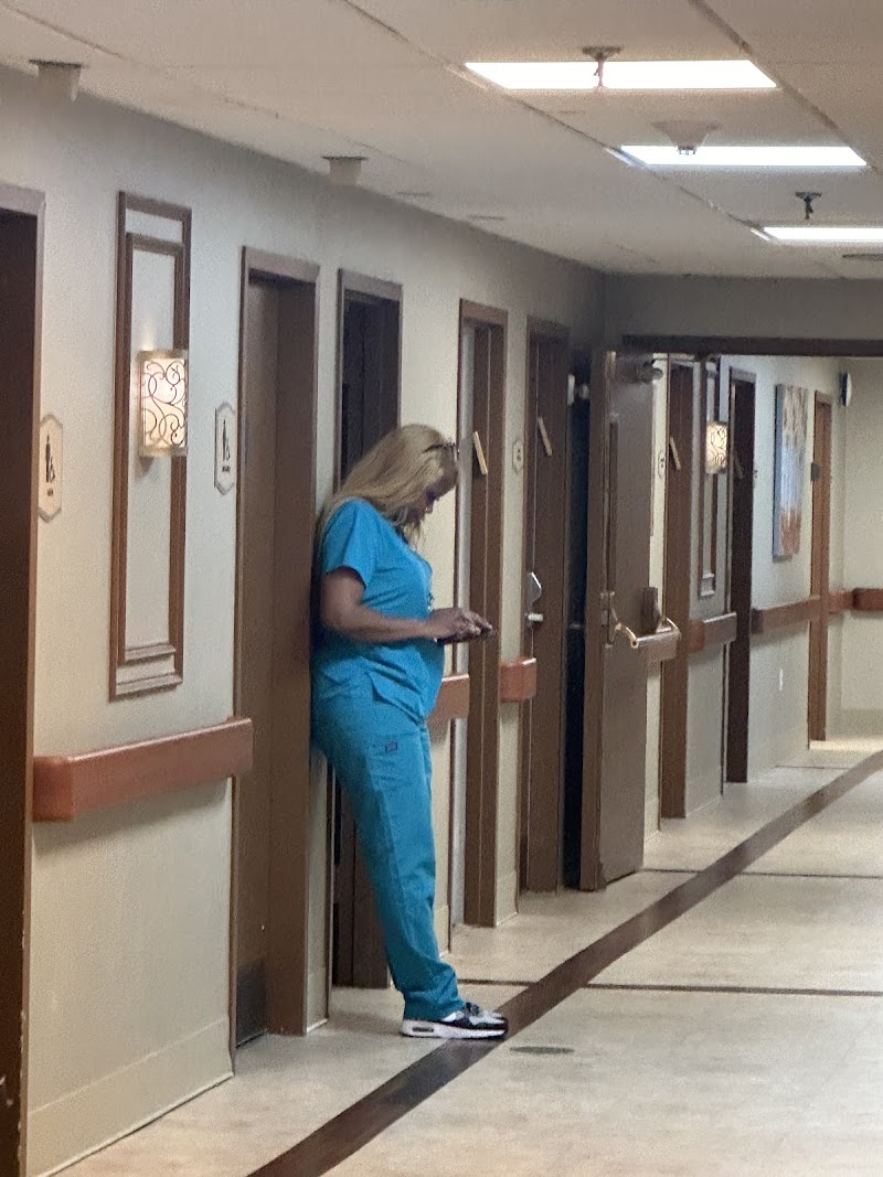 MEDWAY COUNTRY MANOR SKILLED NURSING & REHABILITAT nursing home in MEDWAY, MA - Photo 3 of 5