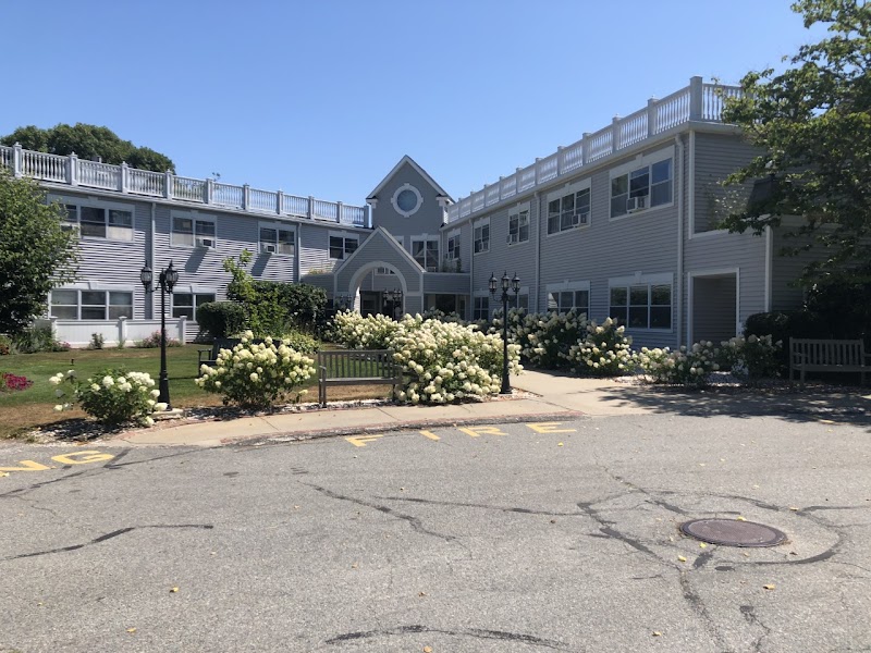 ROYAL NURSING CENTER, LLC nursing home in FALMOUTH, MA - Photo 2 of 5