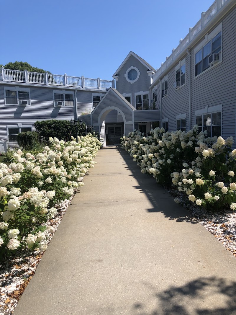 ROYAL NURSING CENTER, LLC nursing home in FALMOUTH, MA - Photo 3 of 5