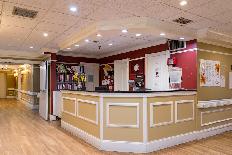 CARE ONE AT BROOKLINE nursing home in BROOKLINE, MA - Photo 4 of 5