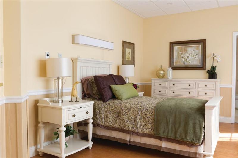 REGALCARE AT GLEN RIDGE nursing home in MEDFORD, MA - Photo 2 of 5