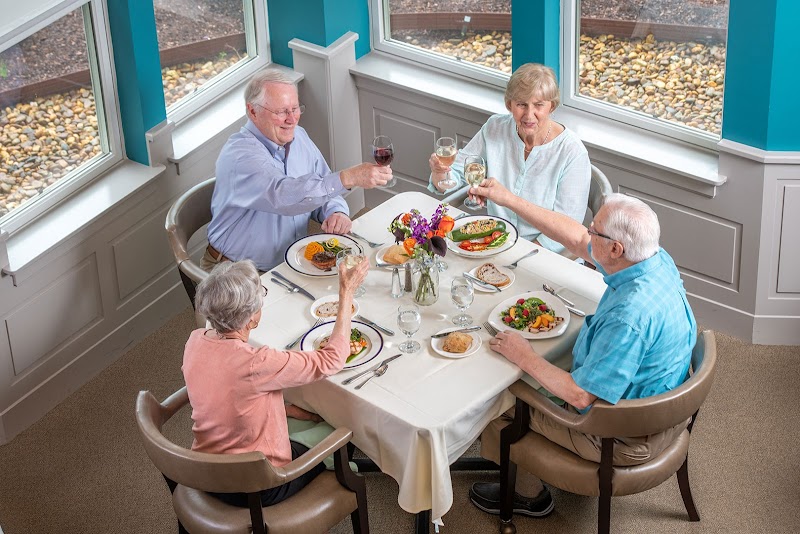 OVERLOOK MASONIC HEALTH CENTER nursing home in CHARLTON, MA - Photo 4 of 10