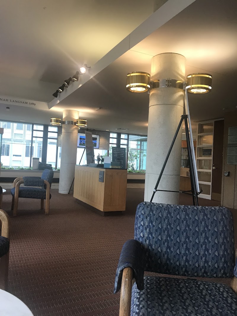 RECUPERATIVE SERVICES UNIT-HEBREW REHAB CENTER nursing home in BOSTON, MA - Photo 4 of 9