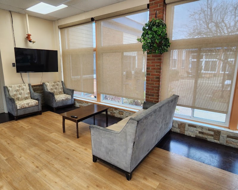 Lynwood Manor Healthcare Center nursing home in Adrian, MI - Photo 5 of 5