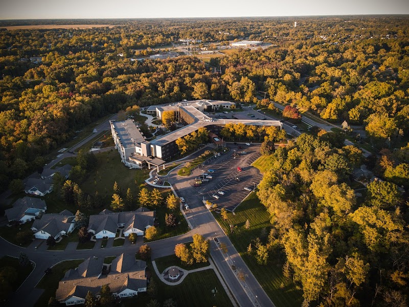 Burcham Hills Retirement Center nursing home in East Lansing, MI - Photo 2 of 5
