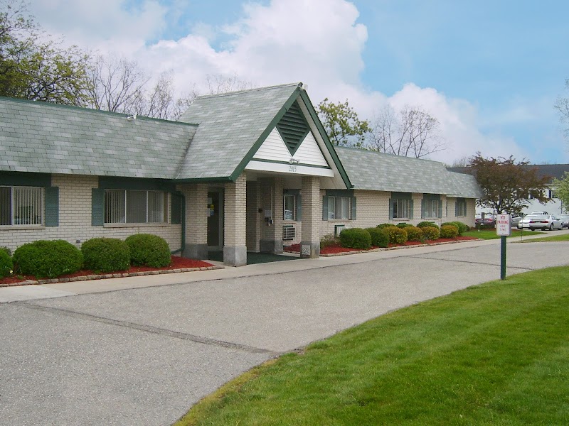 Medilodge of Campus Area nursing home in East Lansing, MI - Photo 4 of 5