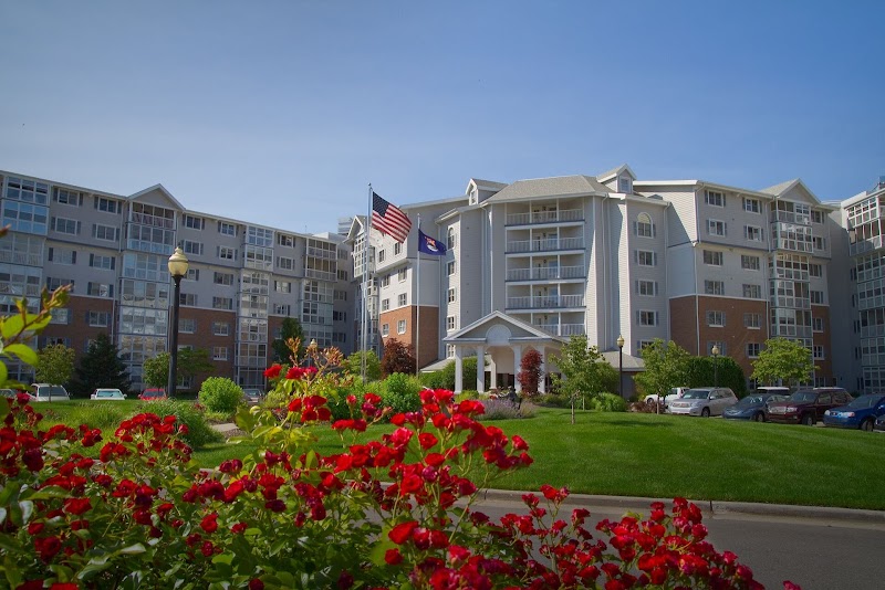 The Inn at Freedom Village nursing home in Holland, MI - Photo 2 of 10