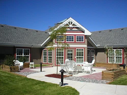 Coventry House Inn nursing home in St Joseph, MI - Photo 5 of 10