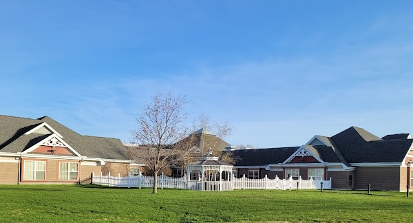 Caretel Inns of Tri-Cities nursing home in Bay City, MI - Photo 1 of 5