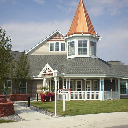 Caretel Inns of Tri-Cities nursing home in Bay City, MI - Photo 2 of 5