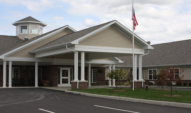 The Oaks at Woodfield nursing home in Grand Blanc, MI - Photo 2 of 5