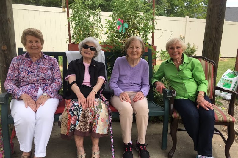 The Oaks at Woodfield nursing home in Grand Blanc, MI - Photo 5 of 5