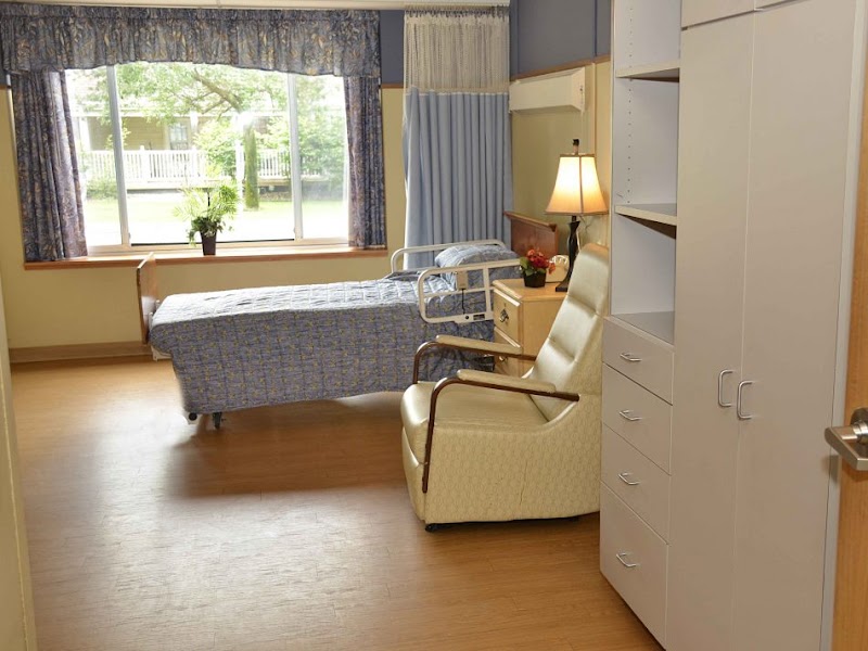 MAPLEWOOD REHABILITATION CENTER nursing home in MAPLEWOOD, MN - Photo 5 of 5