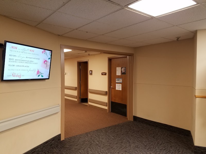 Woodlyn Heights Healthcare Center nursing home in INVER GROVE HEIGHTS, MN - Photo 4 of 5