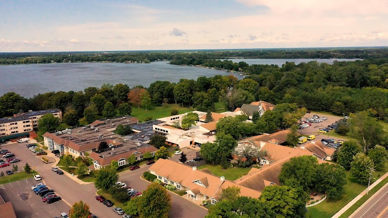 Parmly on the Lake LLC nursing home in CHISAGO CITY, MN - Photo 2 of 5