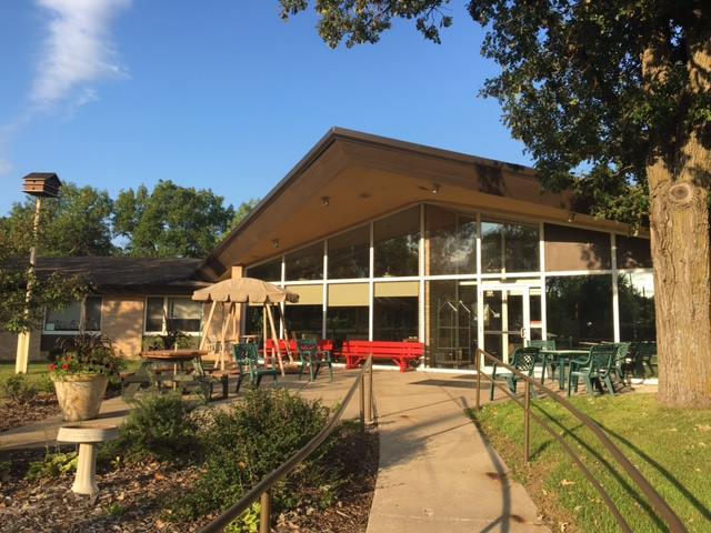 Glenoaks Senior Living Campus nursing home in NEW LONDON, MN - Photo 2 of 5