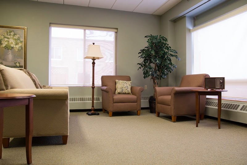 HILLTOP HEALTHCARE REHABILITATION AND SKILLED NURS nursing home in DULUTH, MN - Photo 2 of 5