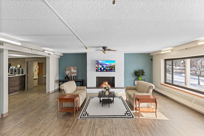 EDENBROOK OF ROCHESTER nursing home in ROCHESTER, MN - Photo 2 of 5